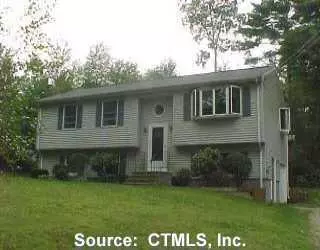 Undisclosed, Thompson, CT 06277 photo 1