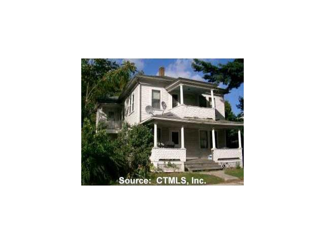 81 Battey St, Putnam, CT 06260 photo 1