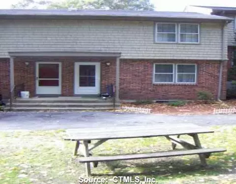 Undisclosed, Niantic, CT 06357 photo 1