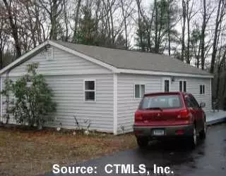Undisclosed, Thompson, CT 06277 photo 1