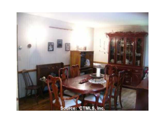 642 Cook Hill Rd, Killingly, CT 06241 photo 1
