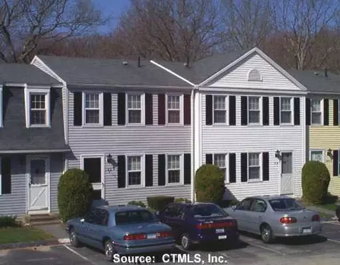 16 Lakeside Dr # -L, Ledyard, CT 06339 photo 1
