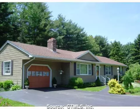 Undisclosed, Thompson, CT 06277 photo 1
