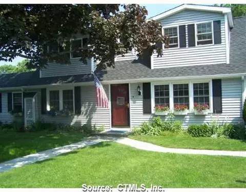 Undisclosed, Niantic, CT 06357 photo 1
