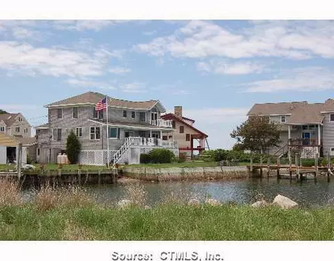 Undisclosed, Groton, CT 06340 photo 1