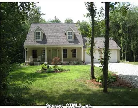 33 Chestnut Hill Rd, Killingly, CT 06241 photo 1
