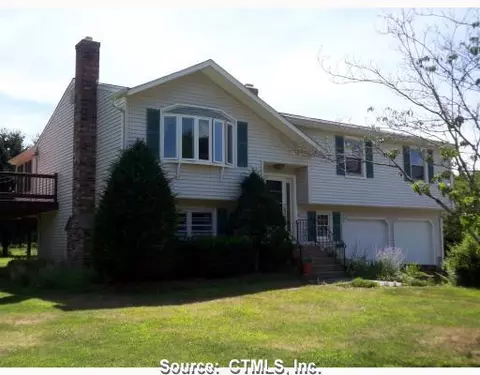 5 Reuven Dr, Ledyard, CT 06339 photo 1