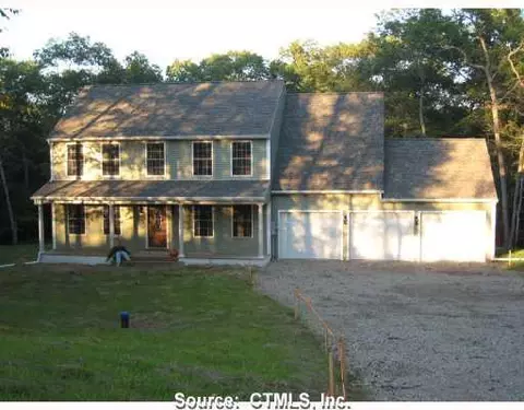 72 Pine Knolls Dr, Killingly, CT 06241 photo 1