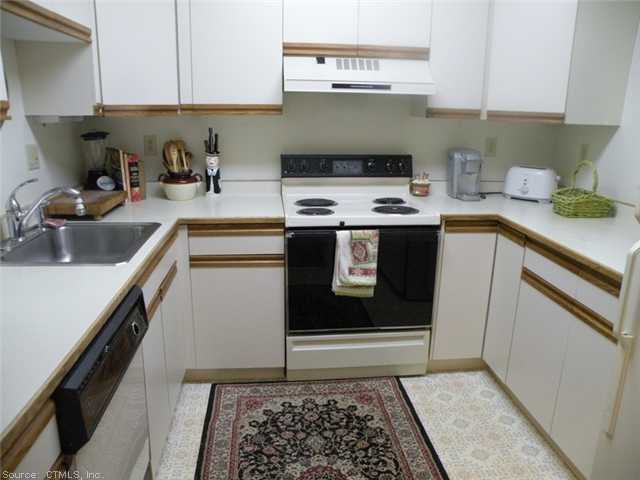 45 Main St #209, Plainfield, CT 06374 photo 1