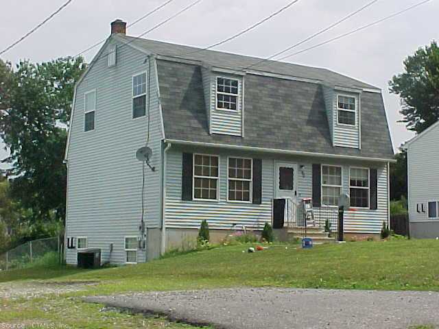 90 Dow Rd, Plainfield, CT 06374 photo 1