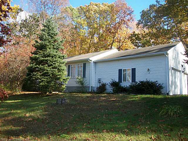 14 Chicory Ct, Plainfield, CT 06374 photo 1