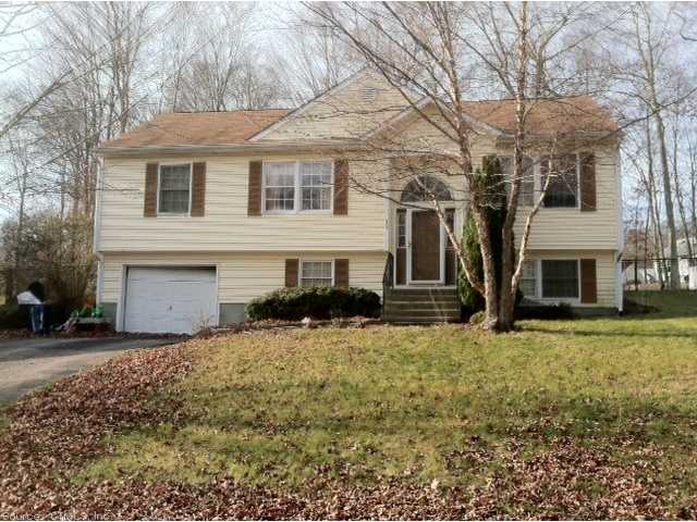 207 Heather Glen Ln, Mystic, CT 06355 photo 1