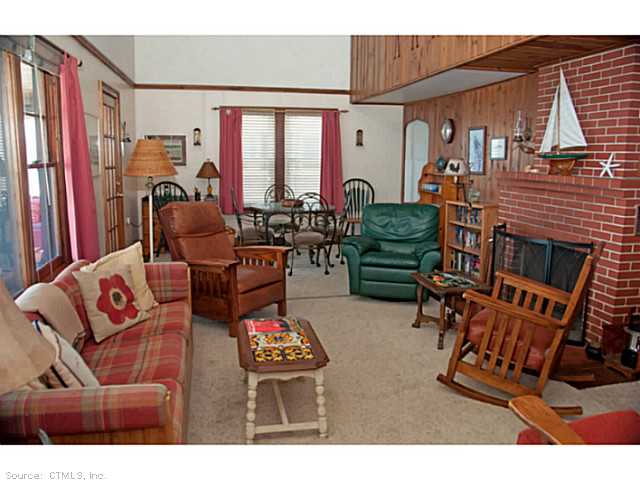 28 Boardwalk, Groton, CT 06340 photo 1