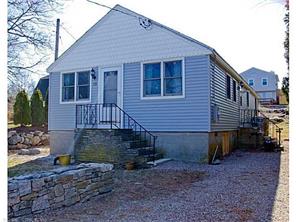 13 Beach Rd, Groton, CT 06340 photo 1