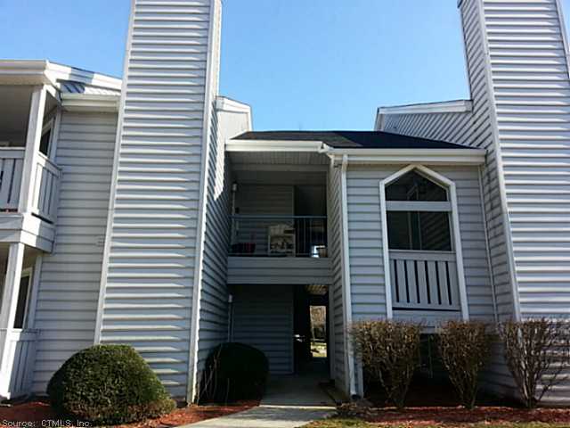 87 Leafwood Ln #235, Groton, CT 06340 photo 1