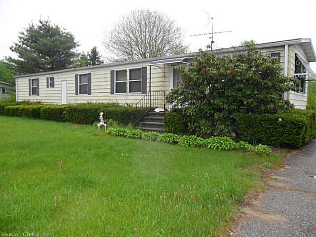 56 Highland Dr, Quinebaug, CT 06262 photo 1