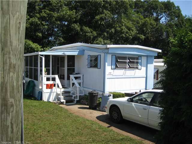 29 D St, Groton, CT 06340 photo 1