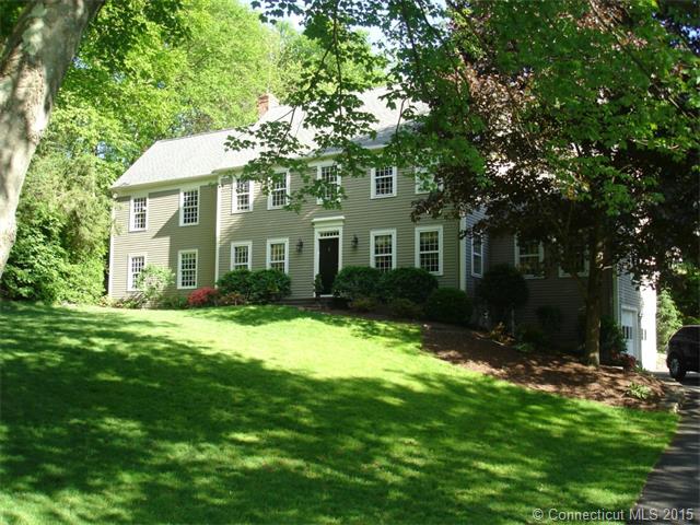 9 Beckett Vlg, Sandy Hook, CT 06482 photo 1