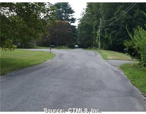 9 Maple Ln, Brookfield, CT 06804 photo 11