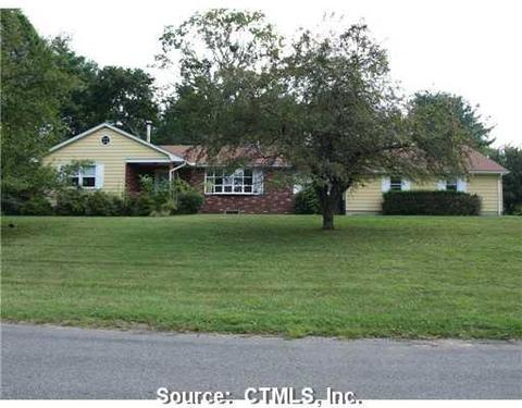 9 Maple Ln, Brookfield, CT 06804 photo 1