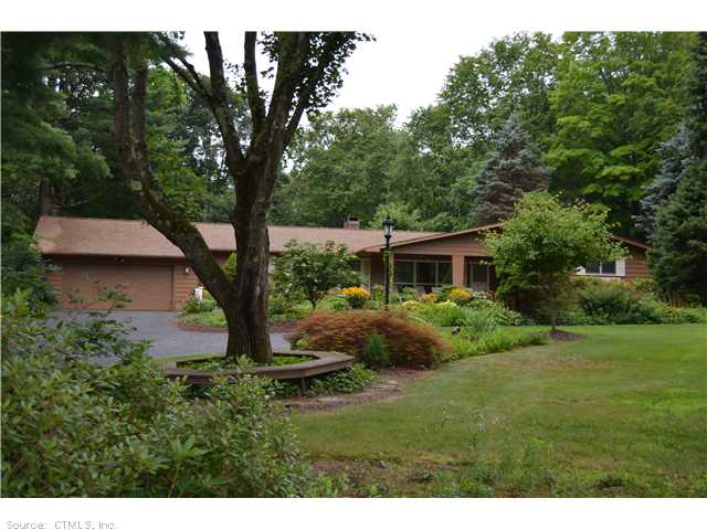 9 Millvoe Dr, Bridgewater, CT 06752 photo 1