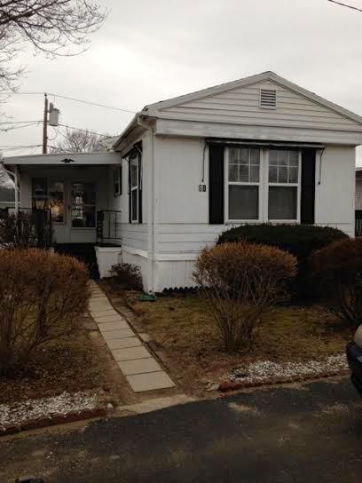 60 Elm St, East Windsor, CT 06088 photo 1