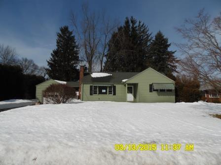 49 Birge Ave, Windsor Locks, CT 06096 photo 1