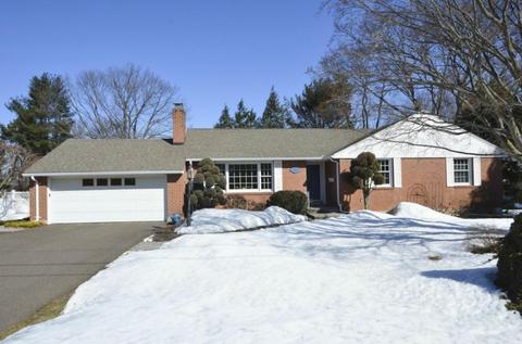 35 Hang Dog Ln, Wethersfield, CT 06109 photo 1