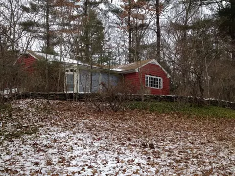 199 Parish Hill Rd, Chaplin, CT 06235 photo 1
