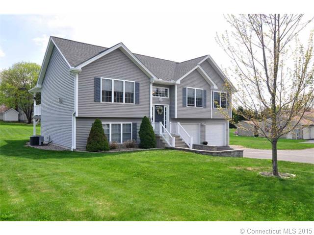 17 Pinnacle Rd, Bristol, CT 06010 photo 1