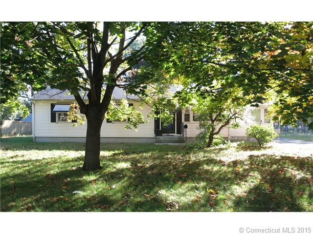 479 Ash Dr, Windsor Locks, CT 06096 photo 1