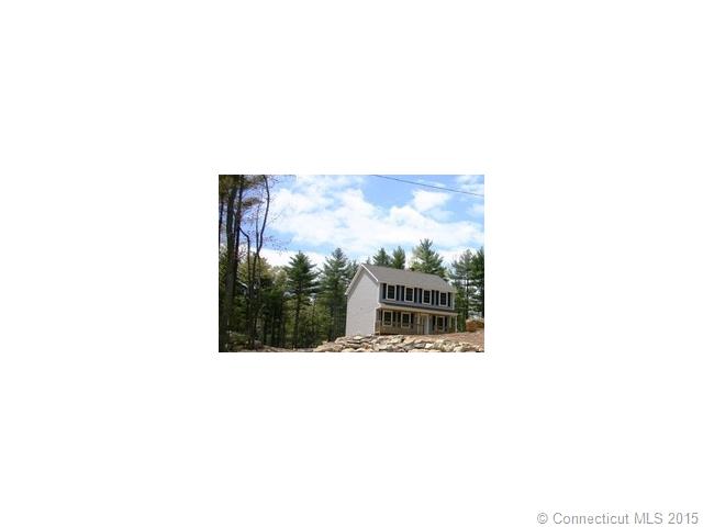 1074 Riverside Dr, North Grosvenordale, CT 06255 photo 1