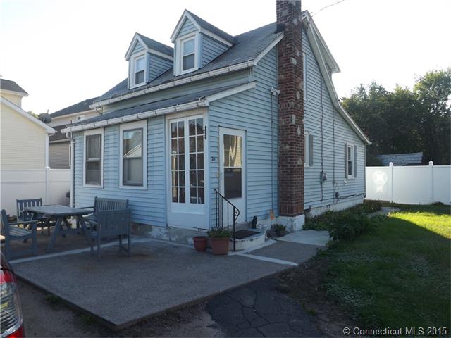 21 Corey St, Windsor, CT 06095 photo 1