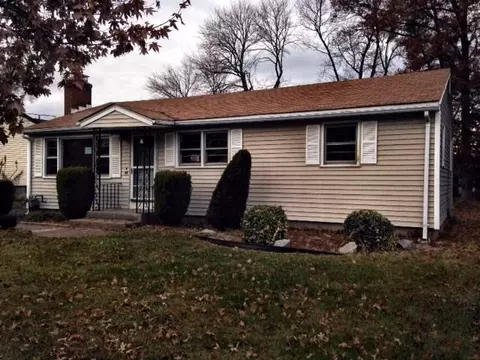 141 Dix Rd, Wethersfield, CT 06109 photo 1