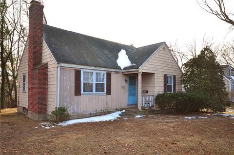 527 Park Ave, Windsor, CT 06095 photo 1