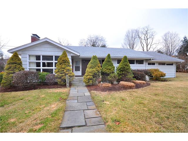 28 Dyer Ave, Canton, CT 06019 photo 1