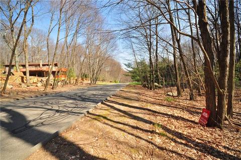 169 Robin, Canton, CT 06019 photo 1