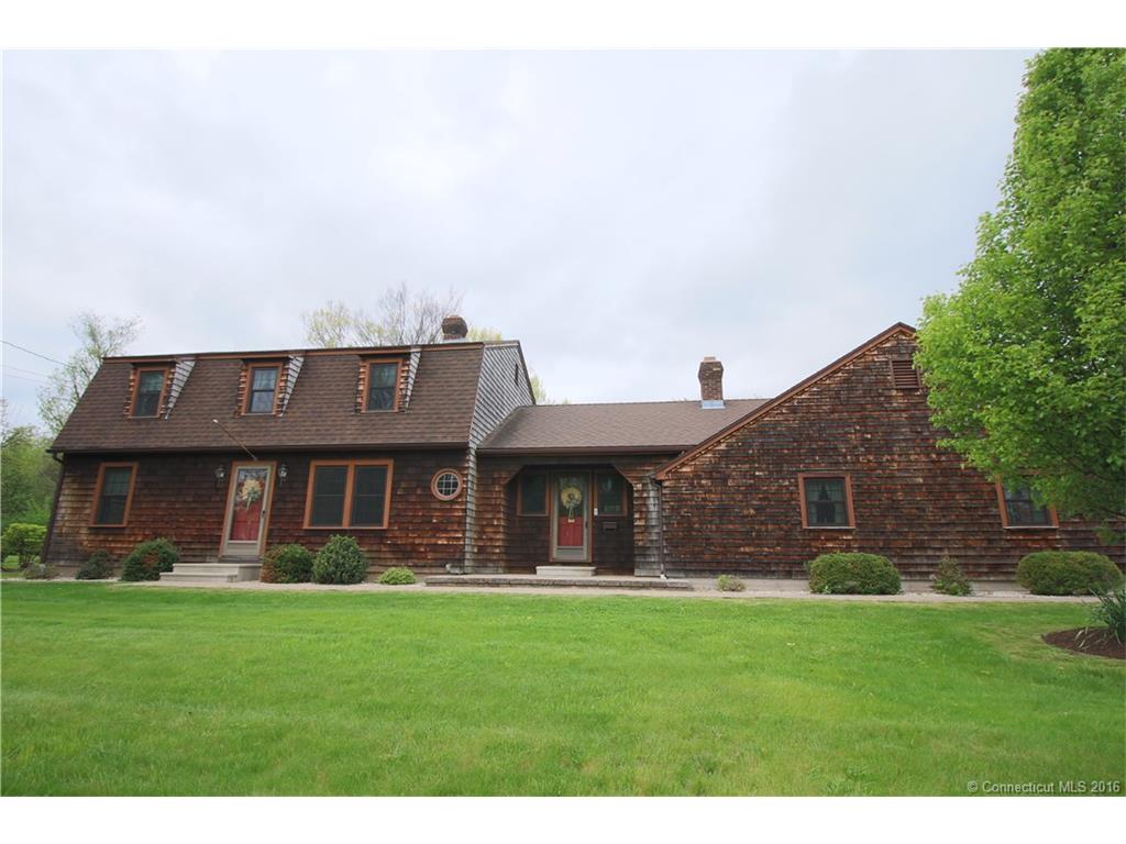 8 Wicklow St, Windsor Locks, CT 06096 photo 1