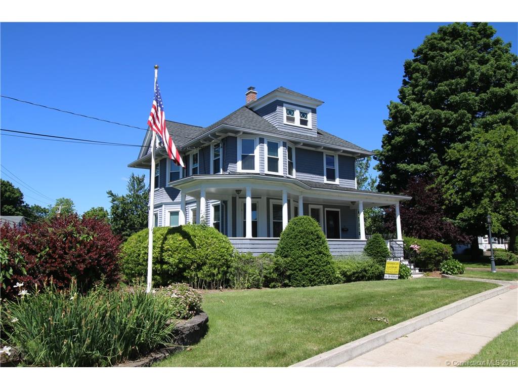 30 Suffield St, Windsor Locks, CT 06096 photo 1