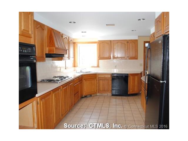 264 North Rd, Broad Brook, CT 06016 photo 1