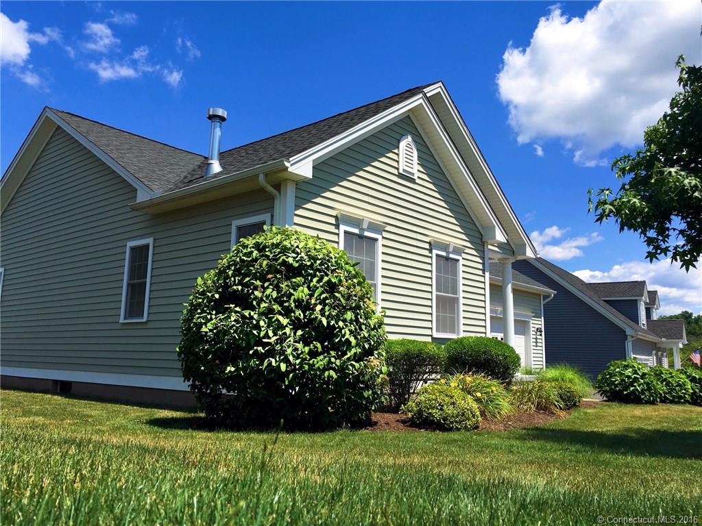 60 Chapman Chase, Windsor Locks, CT 06096 photo 1