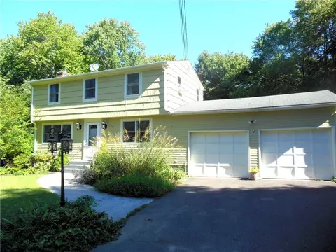 14 Cedar Rd, Clinton, CT 06413 photo 1