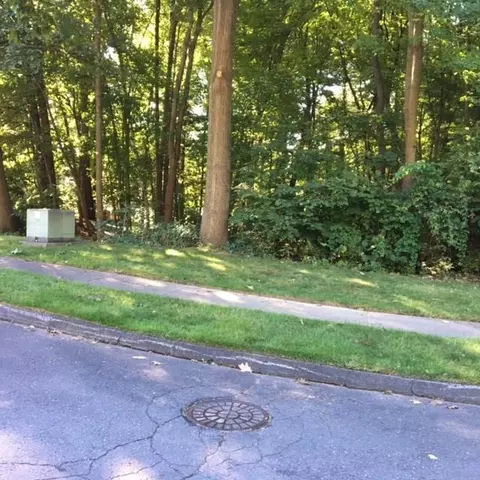 21 Cortland, Windsor Locks, CT 06096 photo 1