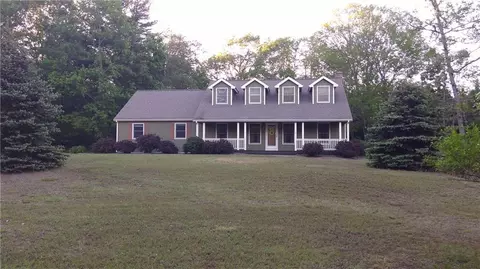 82 Bennett Dr, Hampton, CT 06247 photo 1