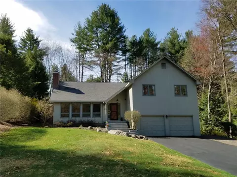 75 Parkview Dr, Avon, CT 06001 photo 1