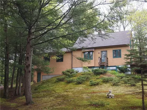 94 Singleton Rd, Chaplin, CT 06235 photo 1