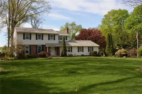 8 Standish Rd, Ellington, CT 06029 photo 1