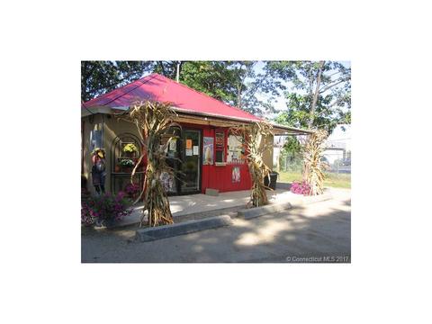 69 Old County Rd, Windsor Locks, CT 06096 photo 1