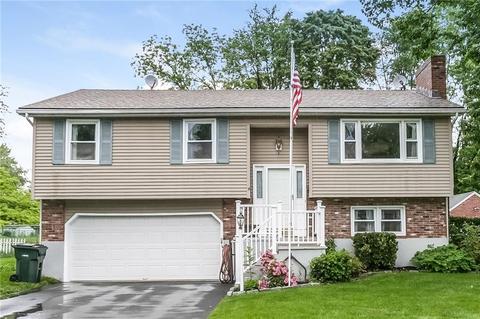 14 Burnap Rd, Windsor Locks, CT 06096 photo 1