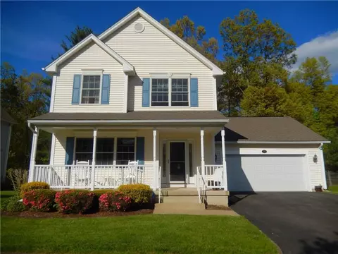 18 Merrigan Ln, Windsor Locks, CT 06096 photo 1